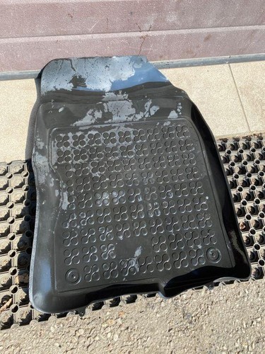 Toyota prius hatchback mat - toyota, w2