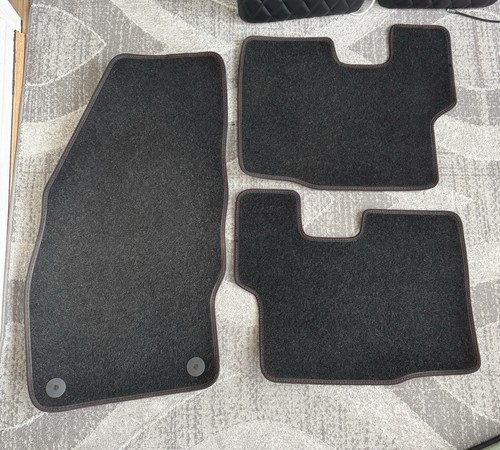 Car mats piece previously - car, mats.