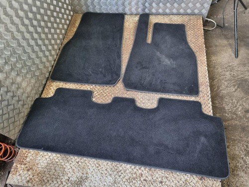 Tesla model mat set - tesla,